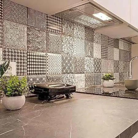 Elegante 8 Posti Vicino Stazione - Grey E Blu Apartment
