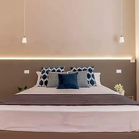Apartment Elegante 8 Posti Vicino Stazione - Grey E Blu Trieste