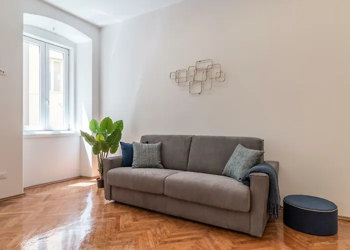 Elegante 8 Posti Vicino Stazione - Grey E Blu Appartement *
